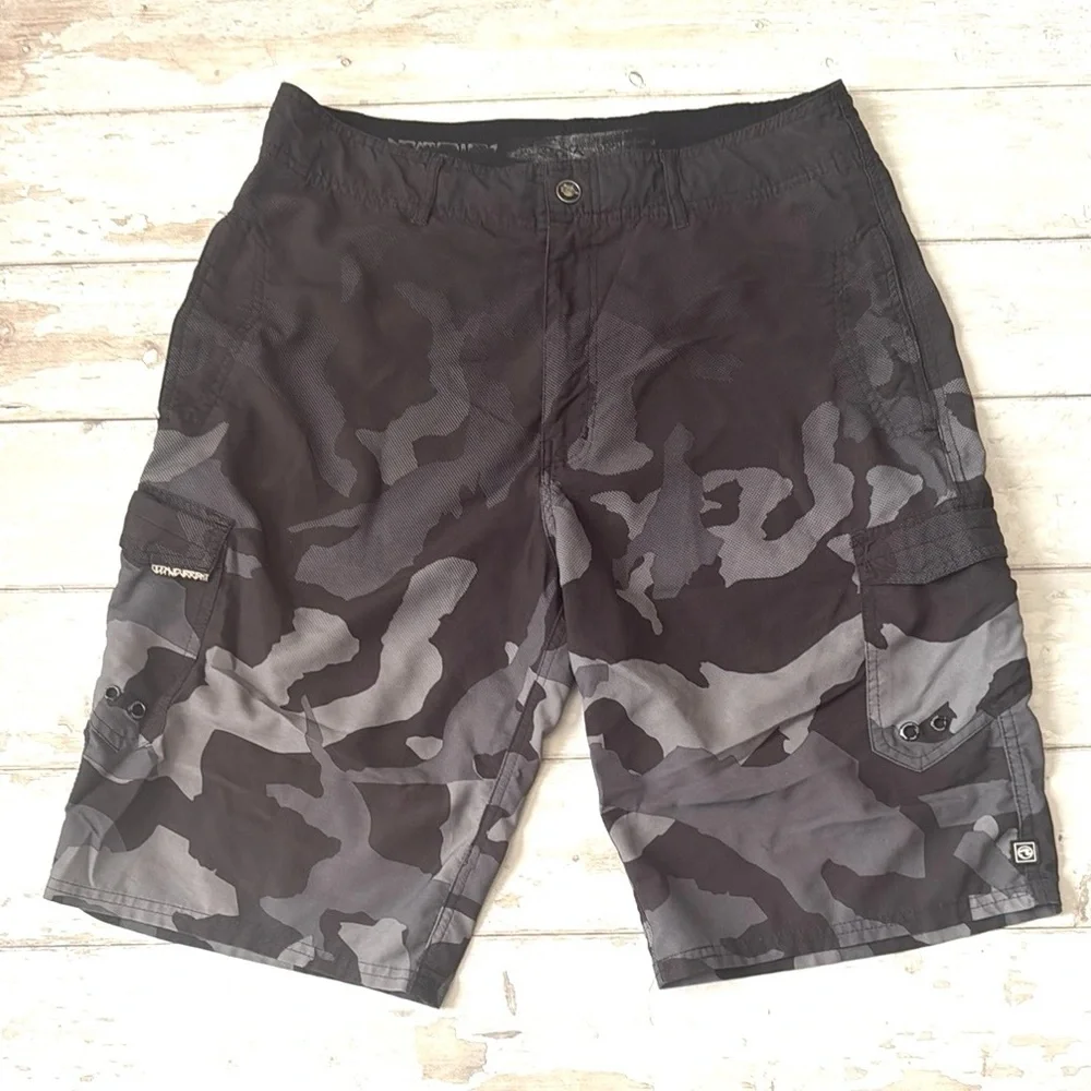 Men’s Size 34 Swim Trunks Swimsuit Camouflage Cargo Shorts Black Gray Ocean